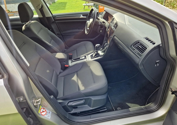 Volkswagen Golf cena 72000 przebieg: 32000, rok produkcji 2017 z Ciechanowiec małe 742